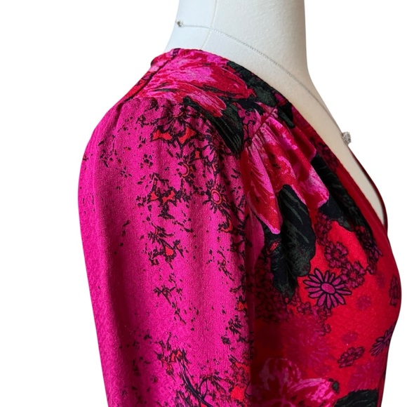 Free People Floral Deep V-Neck Long Sleeve Blouse  Size M Red/Pink Velvet Mix - Picture 5 of 14